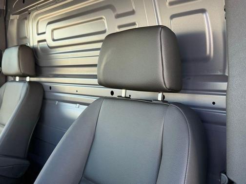 2026 Mercedes-Benz Sprinter 2500 Standard Roof