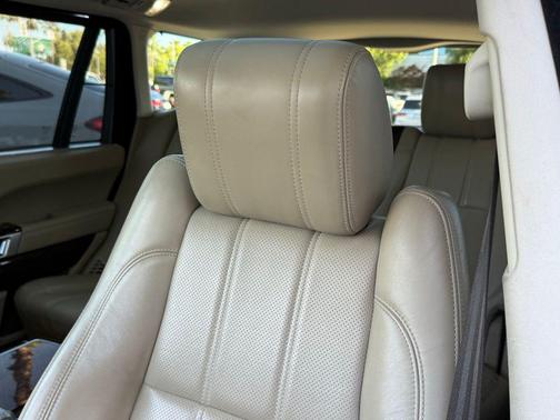 Fuji White 2017 Land Rover Range Rover 5.0L Supercharged