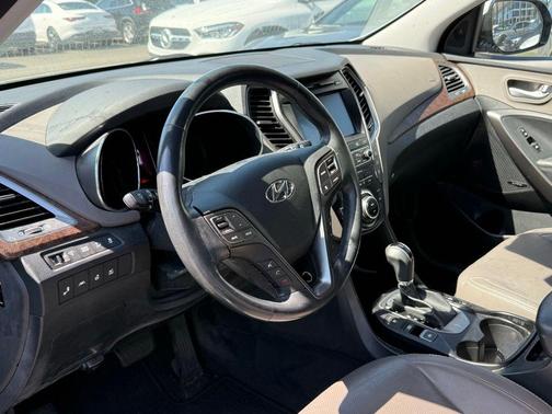 Circuit Silver 2017 Hyundai SANTA FE Limited Ultimate