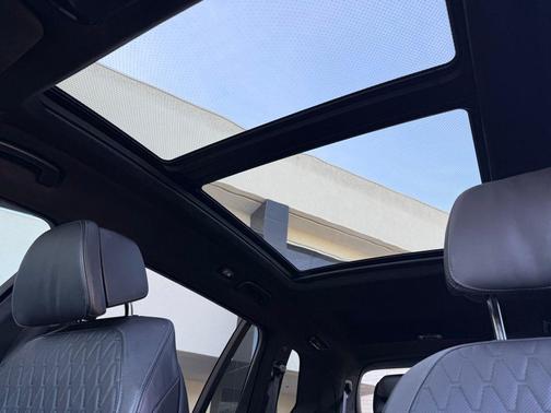 Brooklyn Grey Metallic 2024 BMW X7 M60i