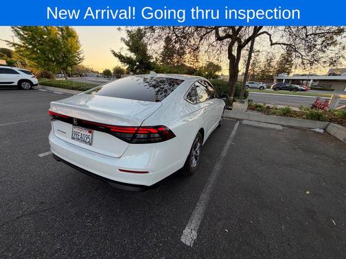 Platinum White Pearl 2024 Honda Accord EX