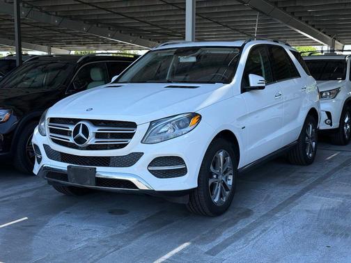 Polar White 2017 Mercedes-Benz GLE 550e 4MATIC
