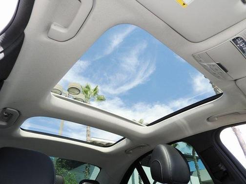 Polar White 2016 Mercedes-Benz C-Class C 300