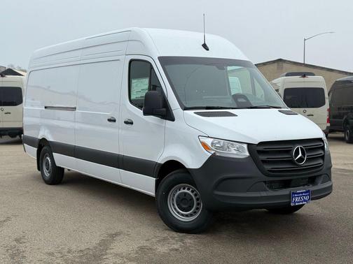 2026 Mercedes-Benz Sprinter 2500 High Roof