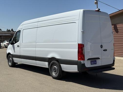 2025 Mercedes-Benz Sprinter 2500 High Roof