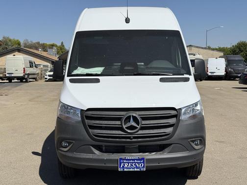 2025 Mercedes-Benz Sprinter 2500 High Roof