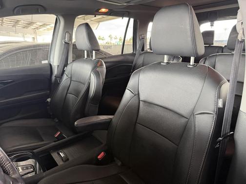 2020 Honda Pilot AWD Elite