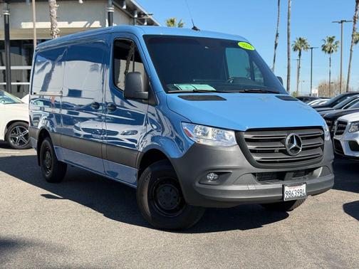 2024 Mercedes-Benz Sprinter 2500 Standard Roof
