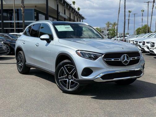 Cirrus Silver Metallic 2026 Mercedes-Benz GLC 300 Base
