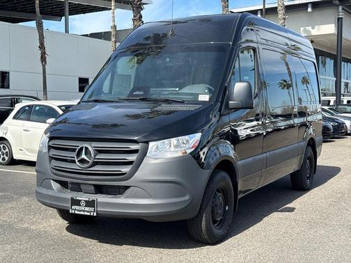 2025 Mercedes-Benz Sprinter 2500 Standard Roof