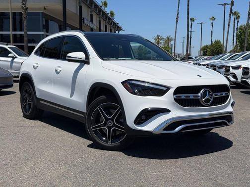 Polar White 2026 Mercedes-Benz GLA 250 4MATIC
