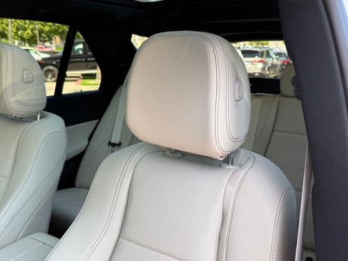 Polar White 2026 Mercedes-Benz GLE 450 4MATIC