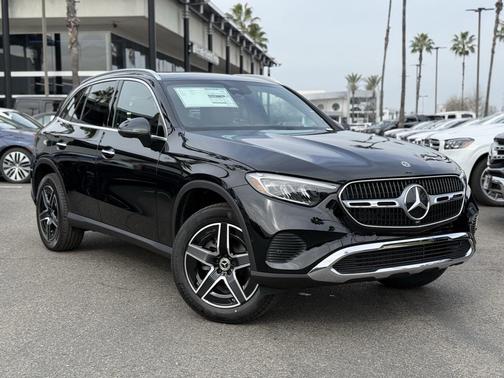 2026 Mercedes-Benz GLC 300 Base