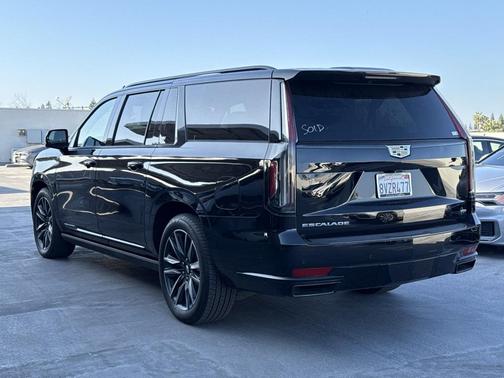 2021 Cadillac Escalade ESV Sport