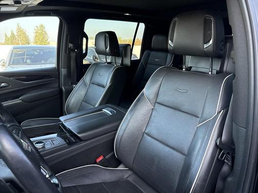 2021 Cadillac Escalade ESV Sport