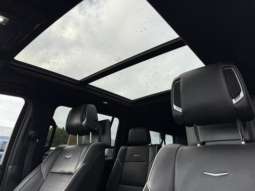 2021 Cadillac Escalade ESV Sport