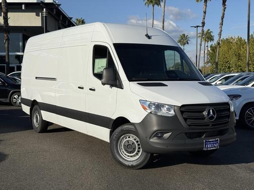 2026 Mercedes-Benz Sprinter 2500 High Roof