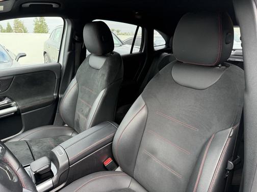 2023 Mercedes-Benz GLA 250 Base