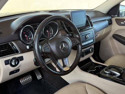 2019 Mercedes-Benz GLE 400 Base 4MATIC