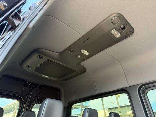 2025 Mercedes-Benz Sprinter 2500 Standard Roof