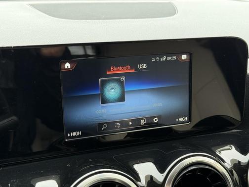 2021 Mercedes-Benz GLA 250 Base 4MATIC