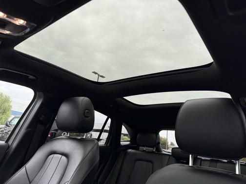 2021 Mercedes-Benz GLA 250 Base 4MATIC