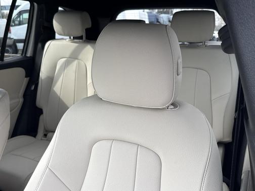 2026 Mercedes-Benz GLB 250 Base