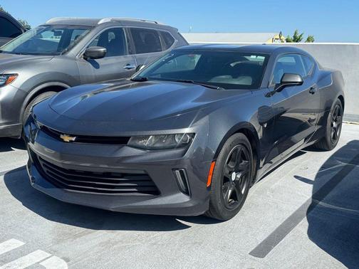 Nightfall Gray Metallic 2018 Chevrolet Camaro 1LS