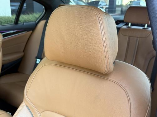 2022 BMW M550 i Xdrive