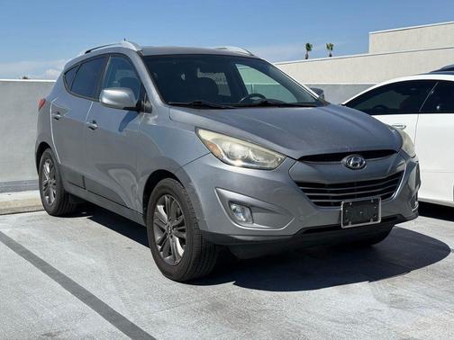 Graphite Gray Metallic 2015 Hyundai TUCSON SE