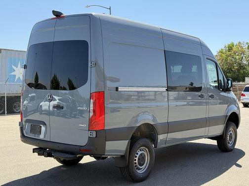 2025 Mercedes-Benz Sprinter 2500 Standard Roof