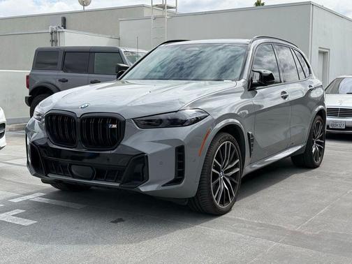 Alpine White 2024 BMW X5 M60i
