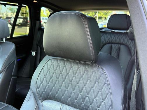 Alpine White 2024 BMW X5 M60i