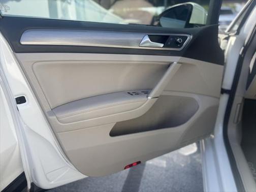 2017 Volkswagen Golf TSI SE 4-Door