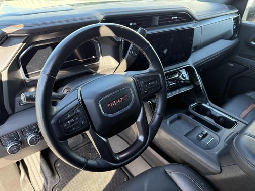 2024 GMC Sierra 2500 AT4