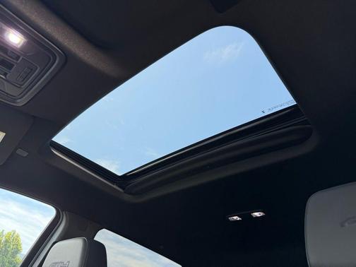 Sterling Metallic 2024 GMC Sierra 2500 AT4