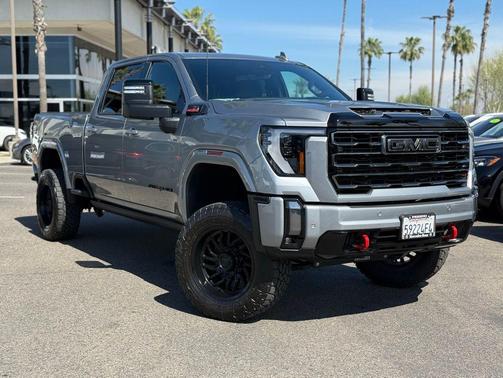 Sterling Metallic 2024 GMC Sierra 2500 AT4