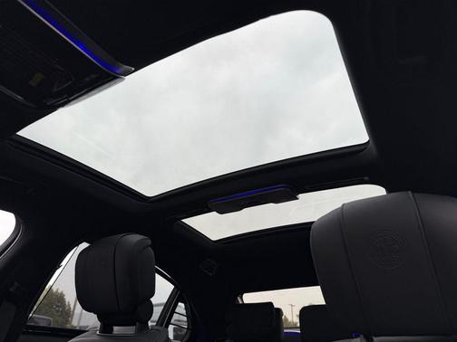 MANUFAKTUR Moonlight White Magno 2026 Mercedes-Benz AMG S 63 E 4MATIC