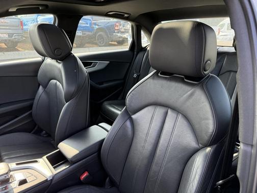 2019 Audi A4 2.0T Premium Plus