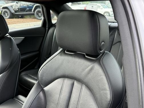 2019 Audi A4 2.0T Premium Plus