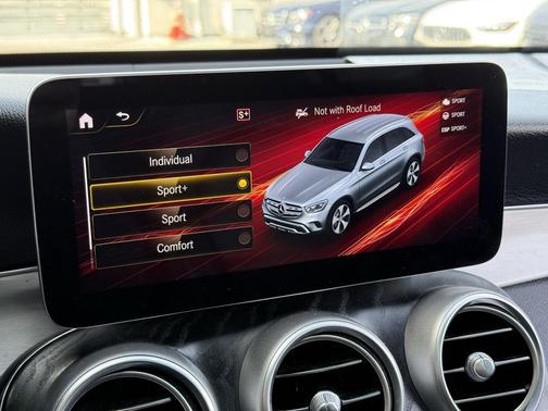 2021 Mercedes-Benz GLC 300 4MATIC