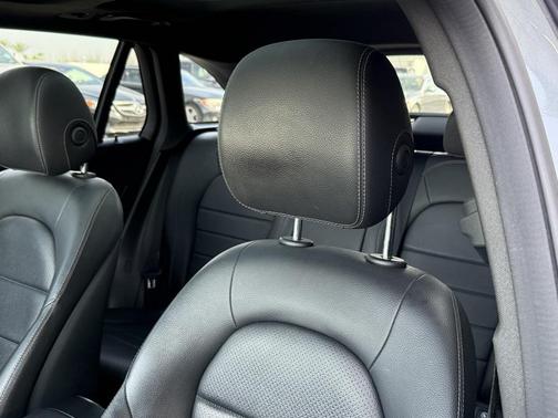 2021 Mercedes-Benz GLC 300 4MATIC