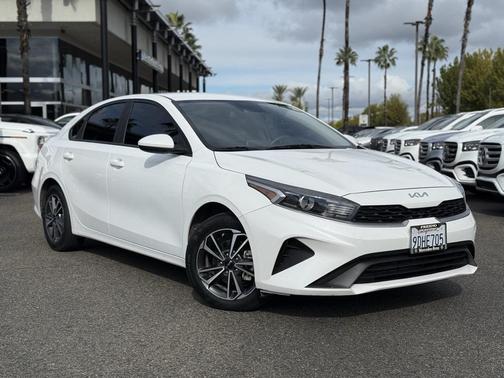 2022 Kia Forte LXS