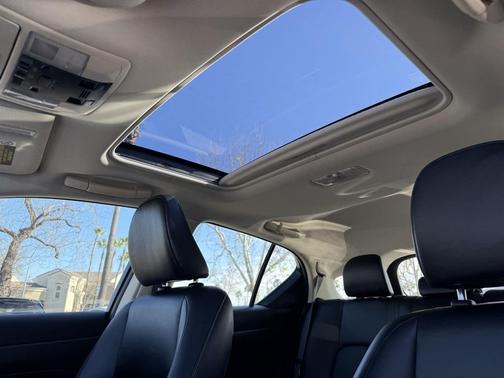 2017 Lexus CT 200h Base