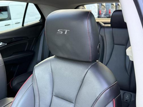 2023 Buick Envision Essence AWD