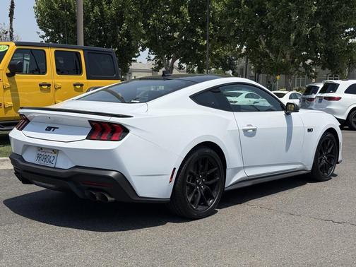 OXFORD WHITE 2025 Ford Mustang GT Premium