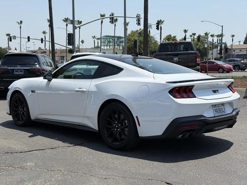 OXFORD WHITE 2025 Ford Mustang GT Premium