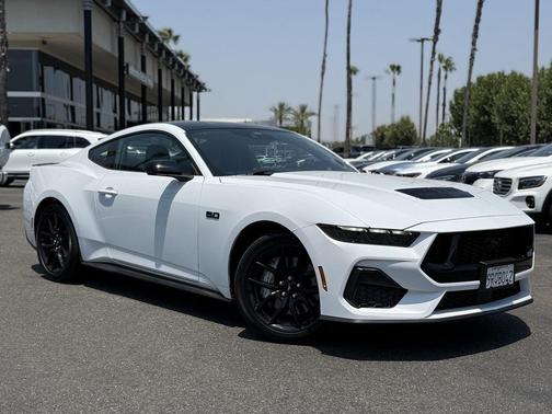OXFORD WHITE 2025 Ford Mustang GT Premium
