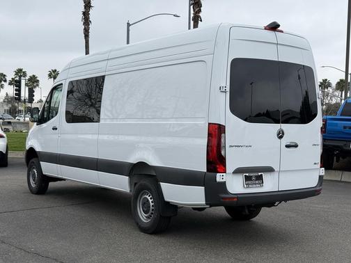 2025 Mercedes-Benz Sprinter 2500 High Roof