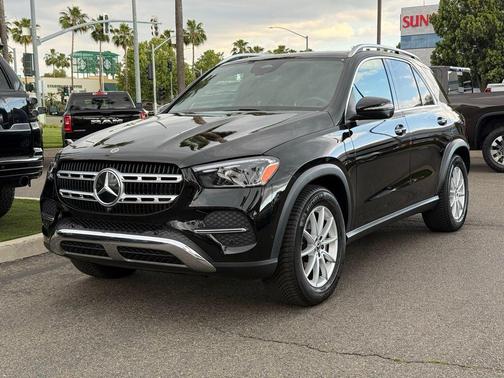 Obsidian Black Metallic 2026 Mercedes-Benz GLE 350 4MATIC